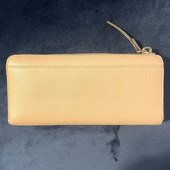 Kate Spade Bow Wallet - Picture 2 of 8